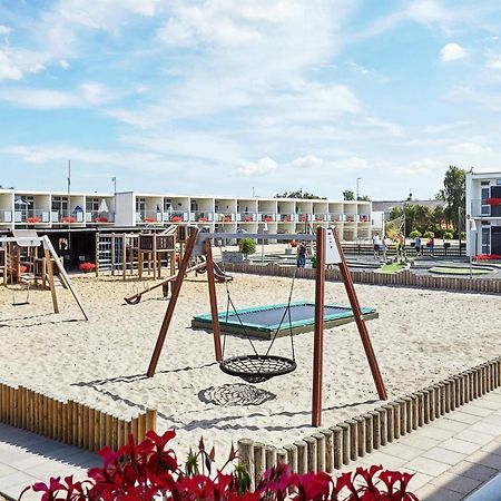 4 Person Holiday Home On A Holiday Park In Glesborg Extérieur photo