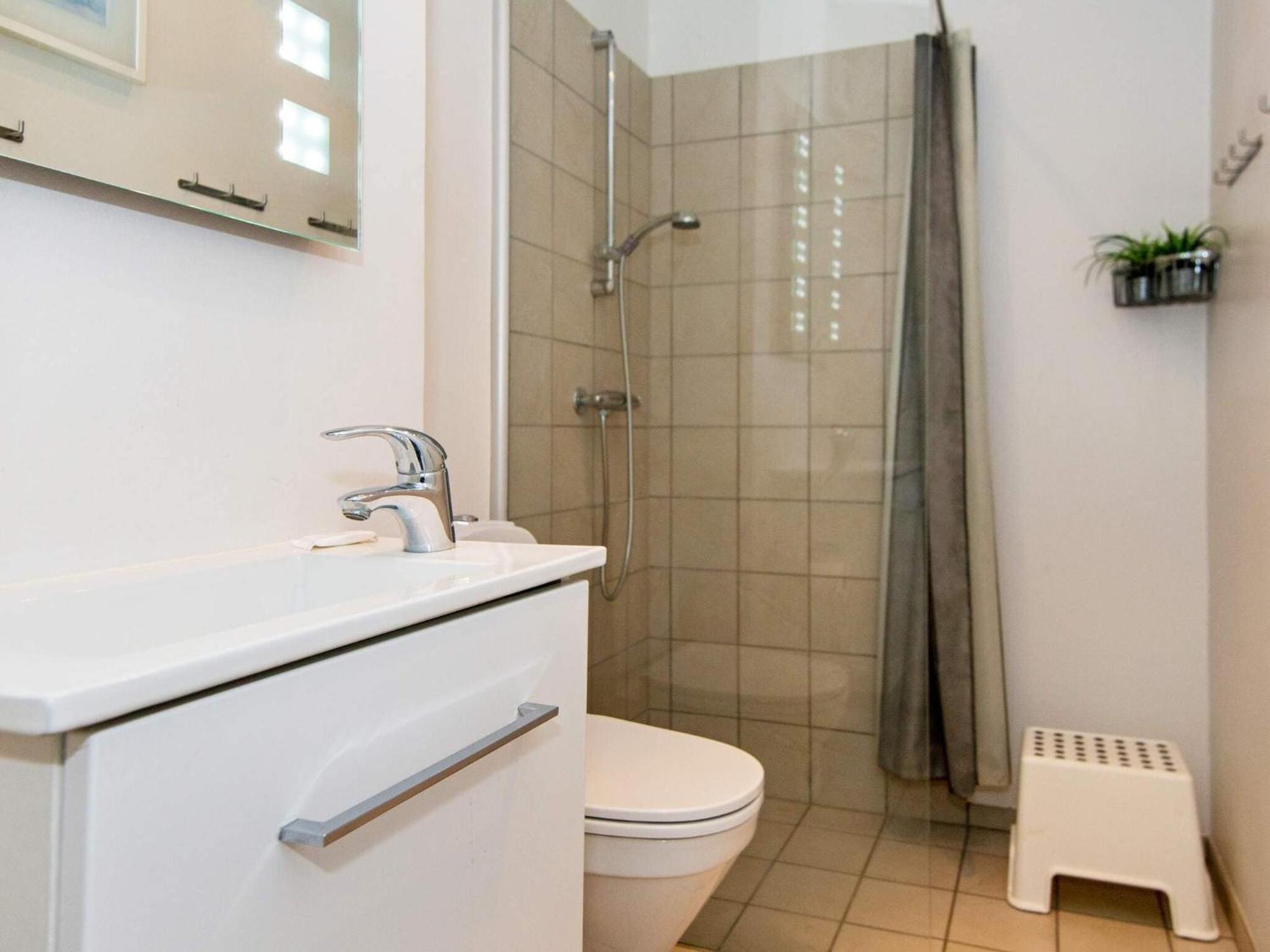 4 Person Holiday Home On A Holiday Park In Glesborg Extérieur photo